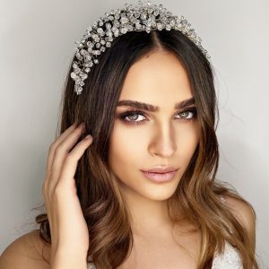 Kristal Taş İşlemeli Zarif Saç Aksesuarı