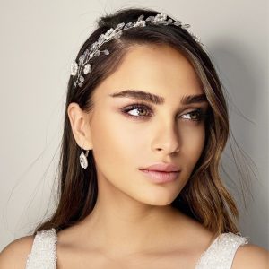 Kristal İnci İşlemeli Çiçek Desenli Zarif Saç Aksesuarı