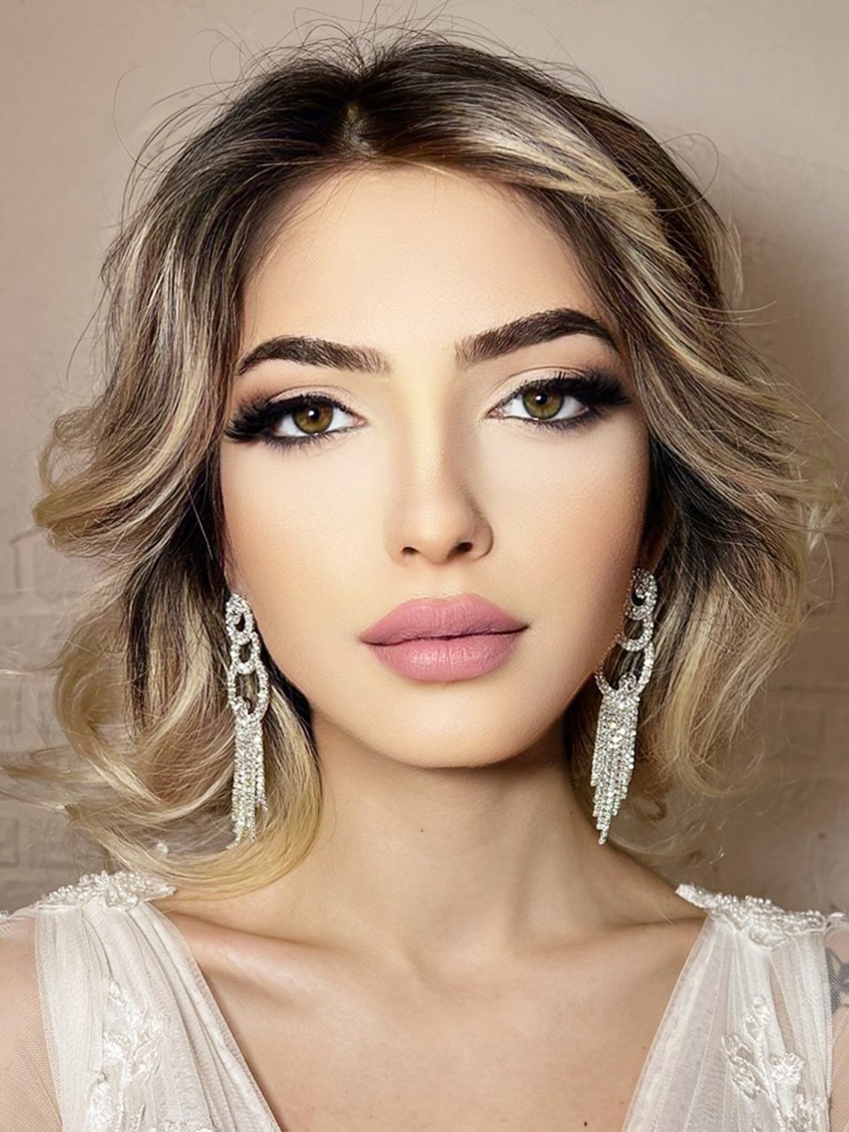 halka-gecisli-sallantili-gelin-kupesi-1