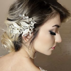 İnci ve Kristal Boncuk İşlemeli Gelin Saç Aksesuarı